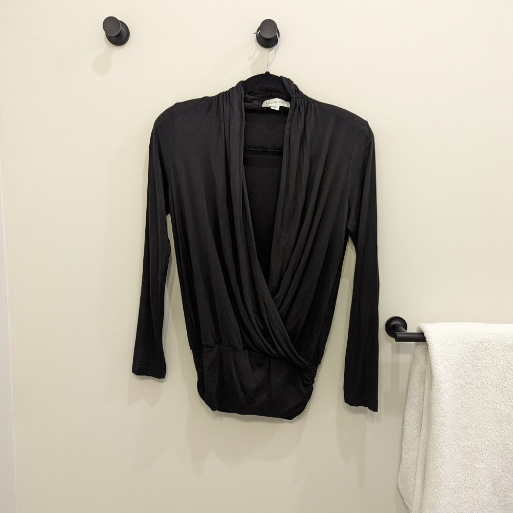 Amour Vert Angela Dream Knit Top - Long Sleeve XS